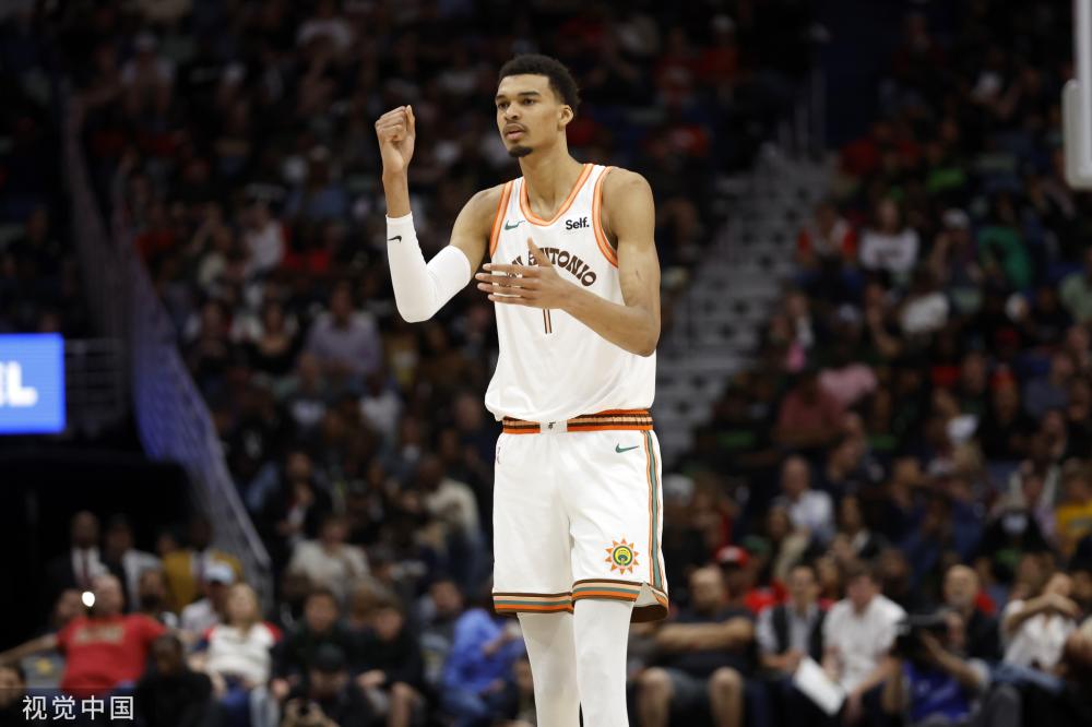 全会如期举 全会如期举